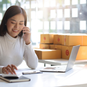 Ship a full FCL container or less than an LCL container