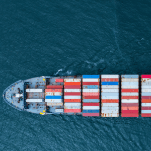 The document “Internacionalización a través del comercio electrónico” offers guidance for sellers targeting the U.S. market via Amazon