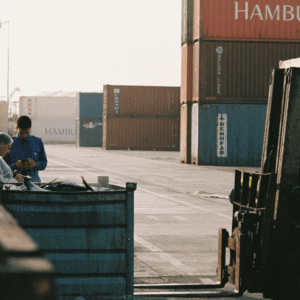 Today’s global logistics environment demands visibility, flexibility, and responsiveness—qualities that traditional freight forwarding models often struggle to deliver.