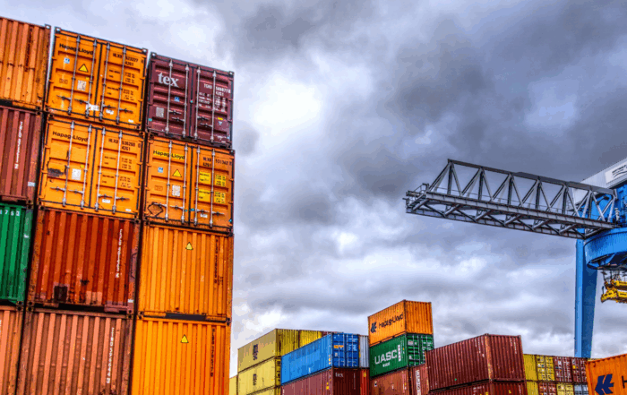 Why Air Freight and LTL Consolidation Shape Modern Logistics