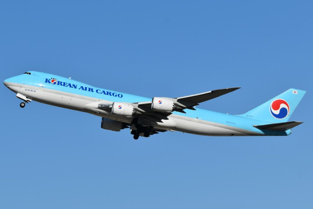 Korean Air cargo freighter carrying air freight from the USA to Spain